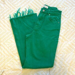 Zara Trendy Green Straight Leg Jeans size 4